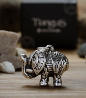 Dije de plata. Medalla forma de elefante