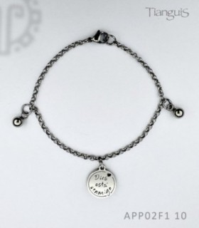 Pulsera de acero. Con dijes colgantes